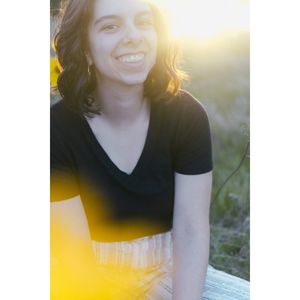 Meet your Posher, Aniessa